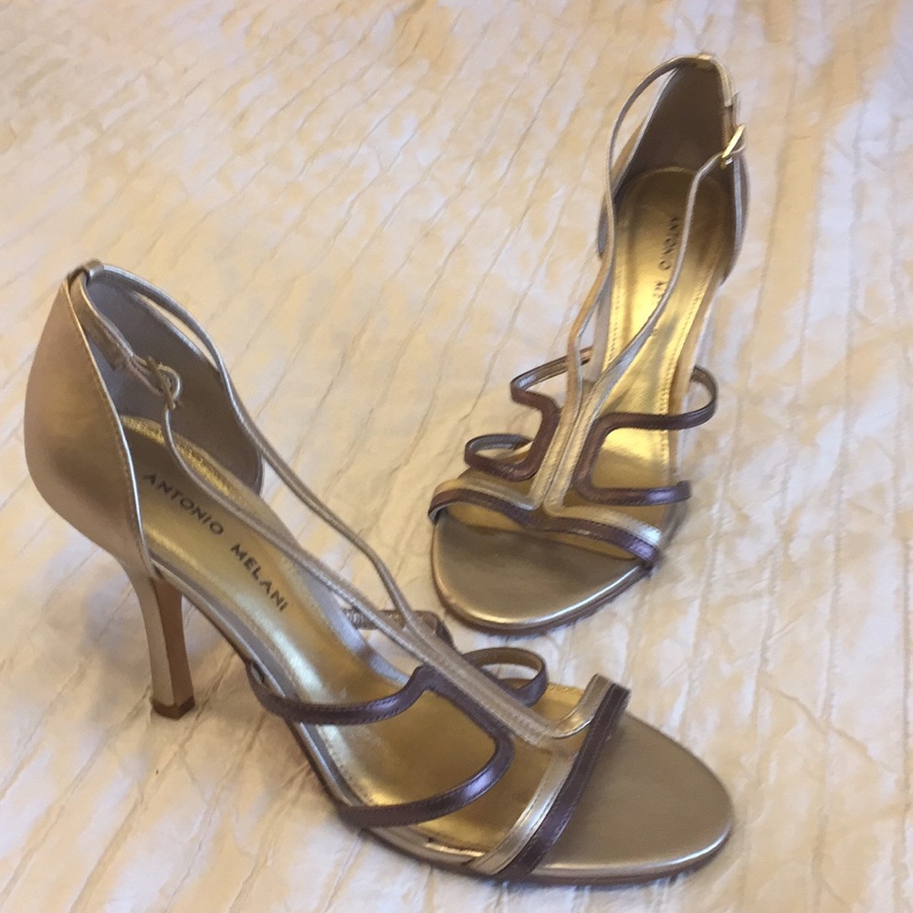 Antonio Melanie Heels